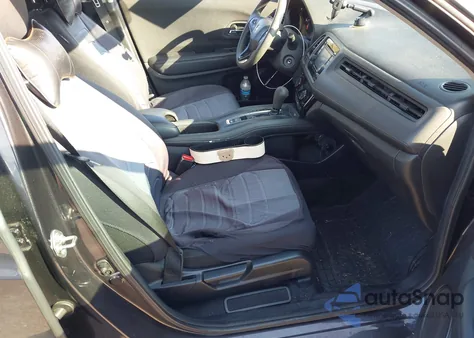 2017 Honda Hr-V Lx z USA, uszkodzony, nr VIN 3CZRU5H35HM712093